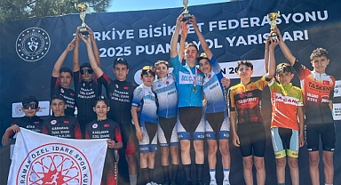 KARAMAN BİSİKLET TAKIMINDAN BALIKESİR’DE GURURLANDIRAN DERECELER