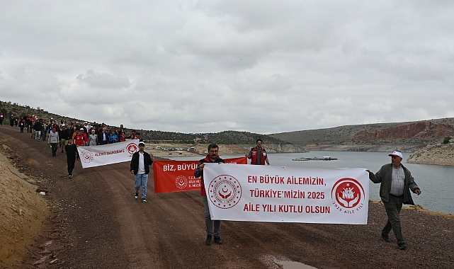 2025 Aile Yılı Kortej Yürüyüşü Büyük Bir Coşkuyla Gerçekleştirildi