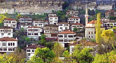 DÜNYANIN GÖZDESİ TÜRKİYE, 2025'İN EN YEŞİL ROTALARI ARASINDA