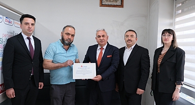 Karaman’da Vergi Bilincine Örnek Davranış: Özyılmaz Oto Elektrik'e Teşekkür Belgesi