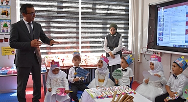 Minik Yüreklerden Kur’an-ı Kerim’e İlk Adım