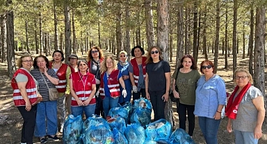 CHP Karaman Kadın Kolları’ndan Doğaya Duyarlı Etkinlik: Fisandun’da Çevre Temizliği Gerçekleştirildi