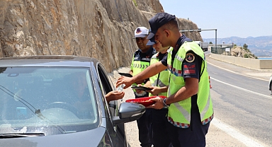 Karaman Jandarması Bayramda Trafik Güvenliği İçin Sahadaydı