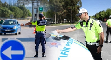 Kurban Bayramı’nın 1. Gününde 692 Trafik Kazası: 7 Kişi Hayatını Kaybetti, 1.128 Kişi Yaralandı