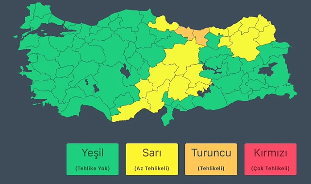 AFAD'dan Kuvvetli Yağış ve Fırtına Uyarısı: 11 İl İçin Sarı, 2 İl İçin Turuncu Alarm Verildi