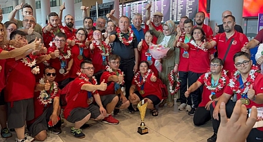 Avrupa Şampiyonası’nda 58 Madalya Kazanan Özel Sporcular Grurlandırdı