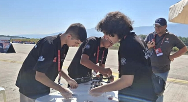 Karamanlı Gençlerden TEKNOFEST’te Gurur Veren Başarı: İlk 10’da Yer Aldılar