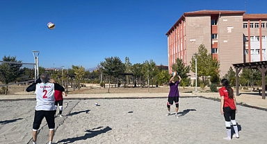 Beach Paravolley Milli Takımı Karaman’da Dünya Oyunlarına Hazırlanıyor