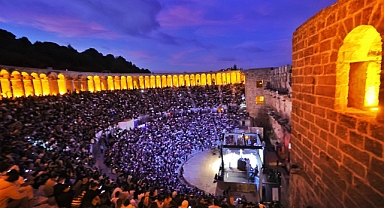 İki Bin Yıllık Sahne Genç Yeteneklerle Buluştu