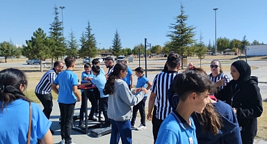 Karaman’da Aile Yılı Bilek Güreşi Turnuvası Büyük İlgi Gördü