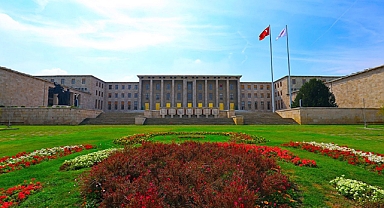 TBMM’de Bu Hafta: Trafik Cezaları Artıyor, Milli Parklar ve Turizm Düzenlemeleri Gündemde