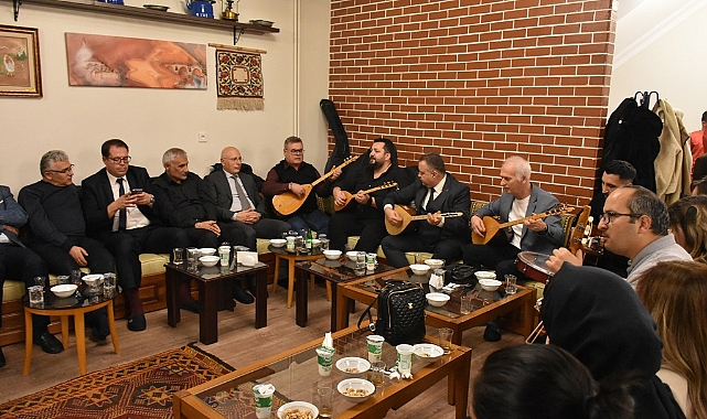 Eğitimciler, Öğretmenler Günü’nde Vali Konutunda Bir Araya Geldi