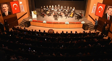 Karaman'da 24 Kasım Öğretmenler Günü Resmî Törenle Kutlandı