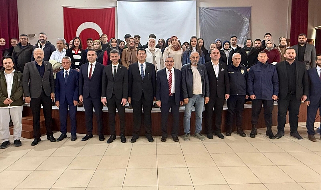 KMÜ Akademisyenlerinden Gençlere Değerler ve Aile Üzerine Etkinlik