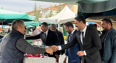 MHP Karaman Teşkilatı Pazartesi Pazarında Vatandaşlarla Buluştu