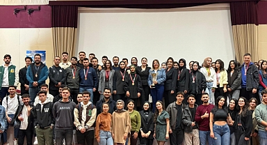 Üniversitede Sedanter Yaşamın Etkileri Anlatıldı, Oryantiring Parkuruyla Hareketli Yaşam Teşvik Edildi