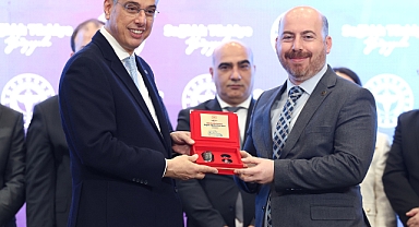 Karaman'a Tahsis Edilen 6 Yeni Ambulansın Anahtarları Teslim Alındı