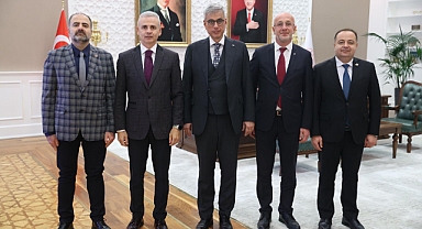Karaman Heyetinden Sağlık Bakanı Memişoğlu’na Ziyaret