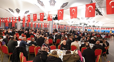 Karamanlılar İstanbul’da Geleneksel Arabaşı Gecesinde Mevlânâ’yı Andı