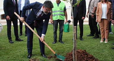 2025’te 517 Milyon Fidan ve Tohum Toprakla Buluştu