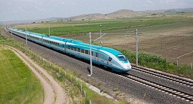 Ara Tatilde Tren Seferlerine Ek Kapasite: 24 Bin Kişi Daha Demiryoluyla Seyahat Edecek