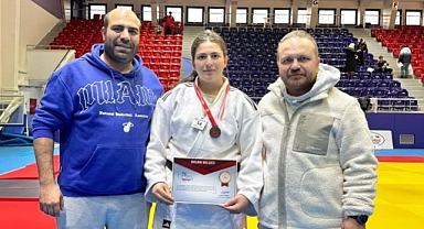 Ayşenur Keskin Türkiye Üçüncüsü Oldu