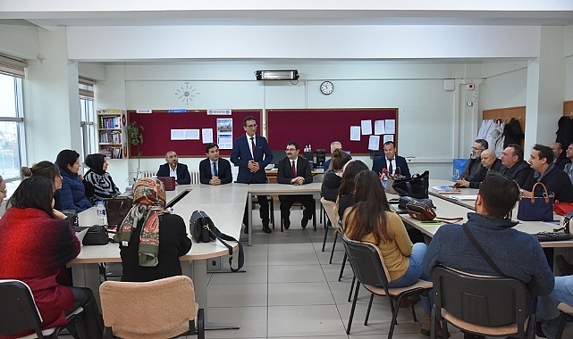 Din Öğretimi Genel Müdürü Ahmet İşleyen Öğrenci ve Öğretmenlerle Bir Araya Geldi