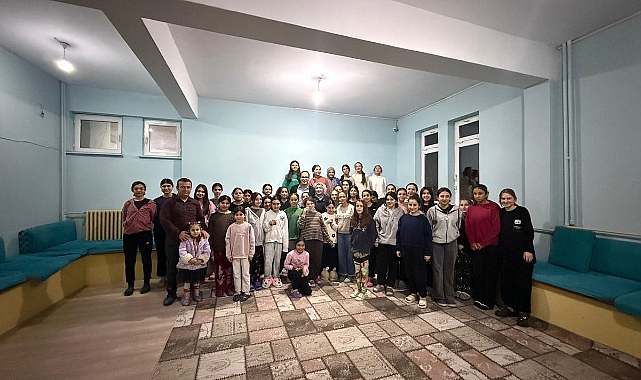 Göktepe Yatılı Bölge Ortaokulu’nda İftar Programı Düzenlendi