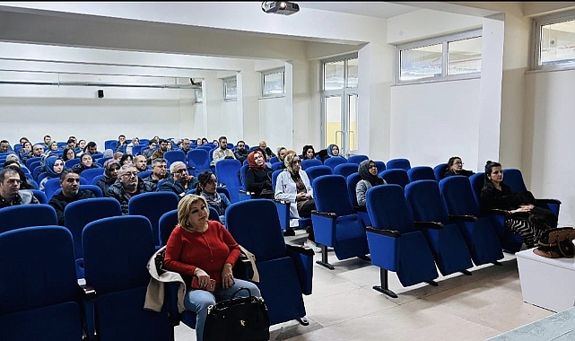 Karaman'da Öğrencilere TÜBİTAK 2202 Bilim Olimpiyatları Semineri