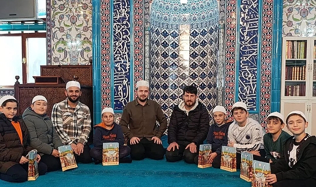 Kır Mahalle Büyük Camii’nde Gençlere Yönelik Anlamlı Buluşma