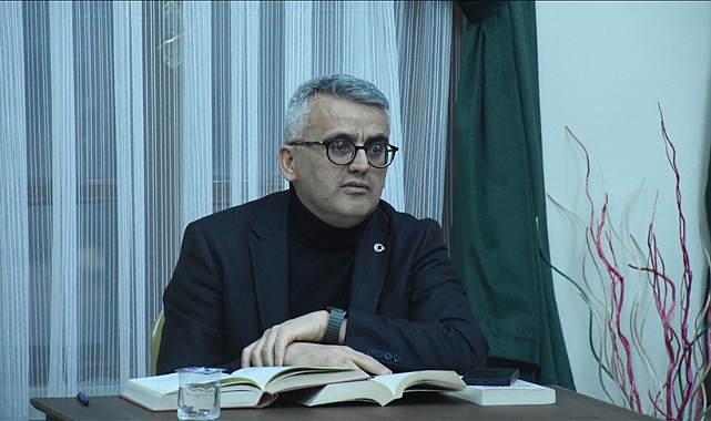 Kutadgu Bilig’i İki Yıldır Anlatıyor