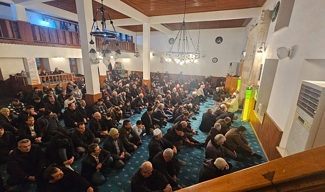 Kadir Gecesi Dualarla İdrak Edildi