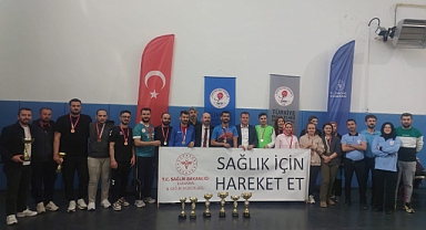 Karaman'da Sağlık Çalışanları Masa Tenisi Turnuvası Tamamlandı