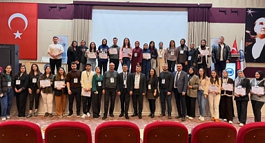 Karamanoğlu Mehmetbey Üniversitesi'nde Sağlık Yönetiminde Yapay Zekâ Çalıştayı Sona Erdi