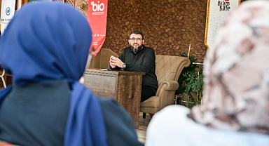 KMÜ’de Bilim Kafe’de Ramazan’ın Anlamı Konuşuldu