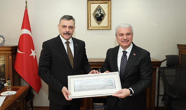 Konya Çumra Programı: Bakan Çiftçi Esnaf ve Vatandaşlarla Buluştu
