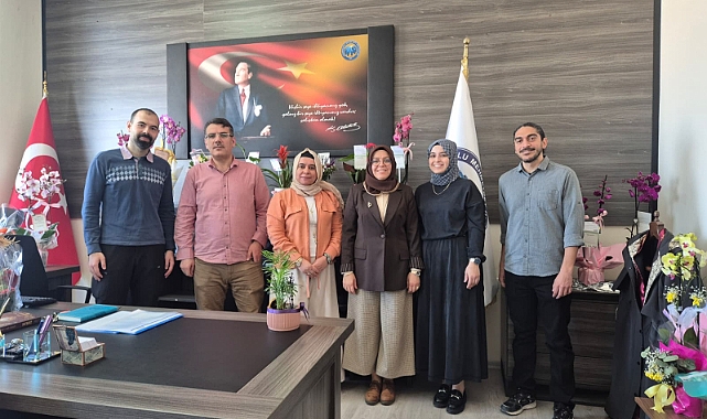 Psikiyatri Hekimleri, Dekan Oltulu’yu Makamında Ziyaret Etti