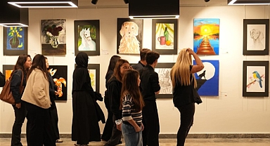 Genç Sanatçılara Ücretsiz Sergi Fırsatı