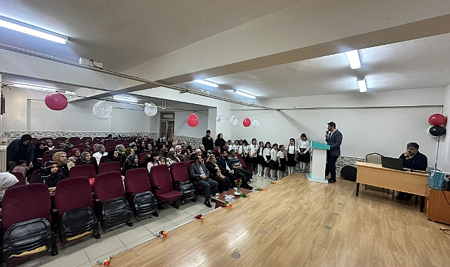 İbrahim Bey İlkokulu’nda Hafızlık Hazırlık Kursu Yıl Sonu Programı Düzenlendi