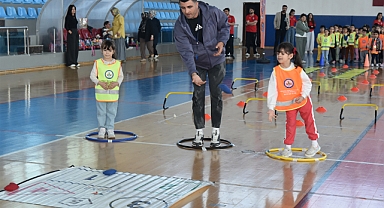 Karaman'da 23 Nisan Coşkusu Atletizm Oyunlarıyla Yaşandı