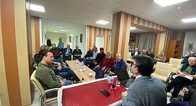 Karaman’da “İran-ABD-İsrail Üçgeni” Masaya Yatırıldı