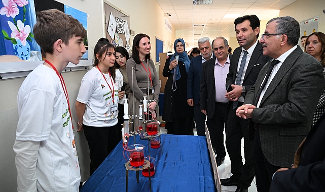 Karaman’da Öğrenciler Bilimle Buluştu: 20 Proje Sergilendi