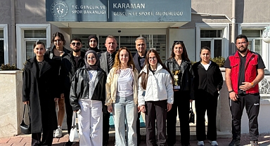 Karaman YURTLİG Kız Voleybol Takımı Bölge Üçüncüsü Oldu