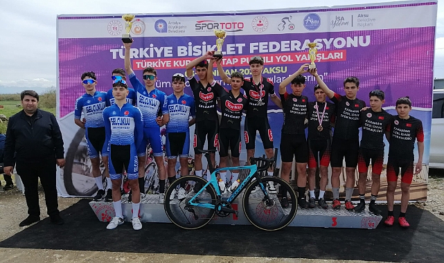 Karamanlı Sporcu Veli Sarı Türkiye Kupası U17 Erkekler Yol Yarışında 3. Oldu