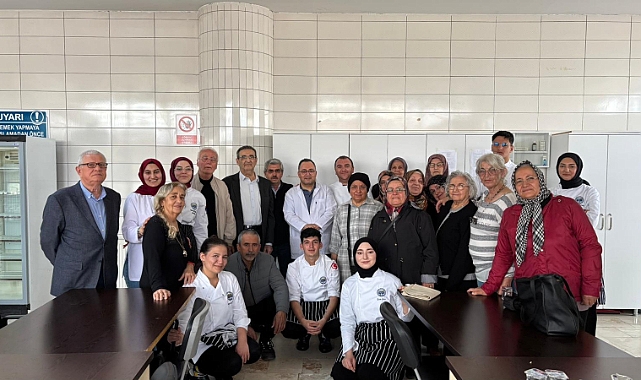 KMÜ’de 60+ Öğrenciler Gastronomi Mutfağında Uygulamalı Eğitim Aldı
