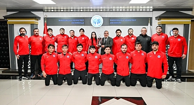 KMÜ Spor Bilimleri Fakültesi Öğrencileri Turnuvalarda Üniversiteyi Gururlandırdı