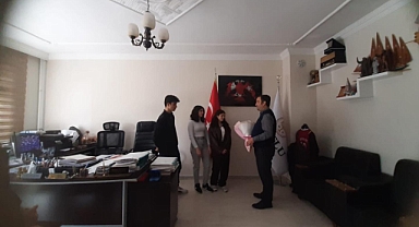 Koruma Altındaki Çocuklardan Avukatlar Günü’nde Anlamlı Ziyaret