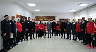Vali Çiçek’ten Başarılı Sporculara Tebrik