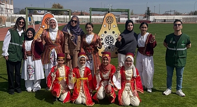 Yeşilay Karaman’dan Geleneksel Okçuluk Turnuvasında Farkındalık Standı