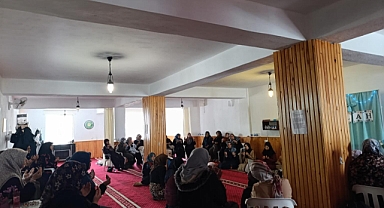 Hafızlık Yolculuğu Taçlandı: Nilüfer Hanım’a Anlamlı Merasim